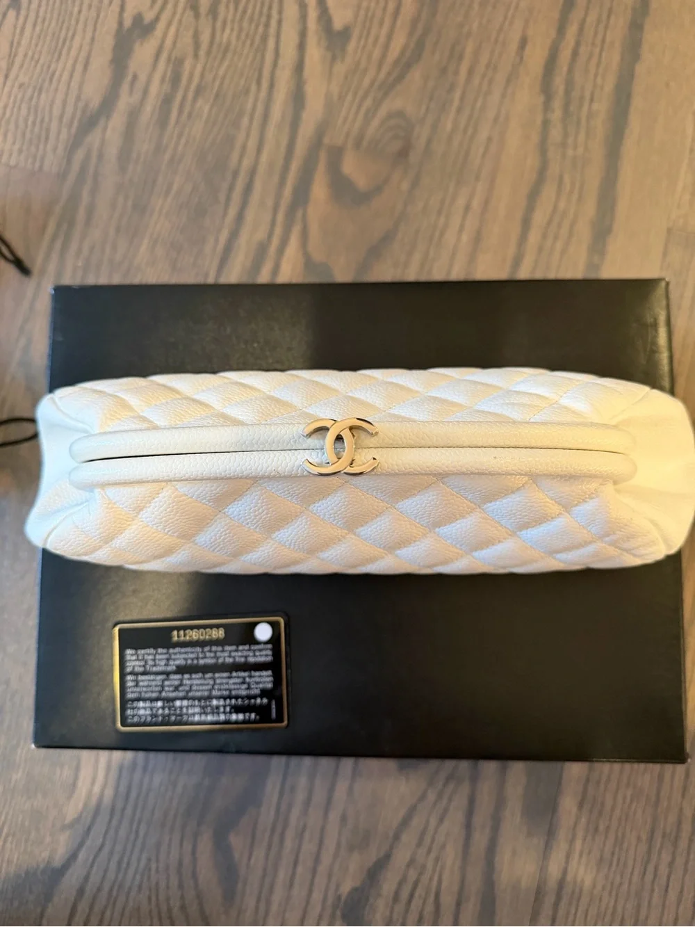 CHANEL elegant quilted